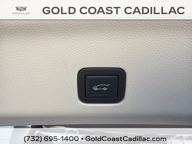 Used 2024 Cadillac Escalade Premium Luxury Platinum AWD/4WD image 18