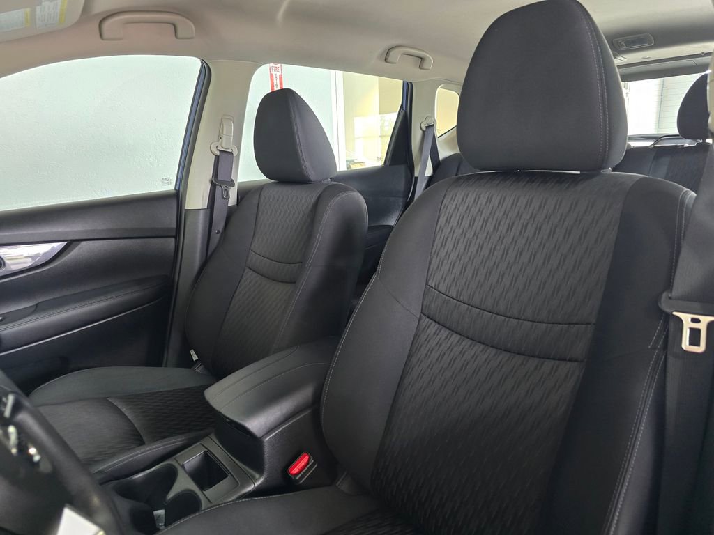 Used 2018 Nissan Rogue S AWD/4WD image 23
