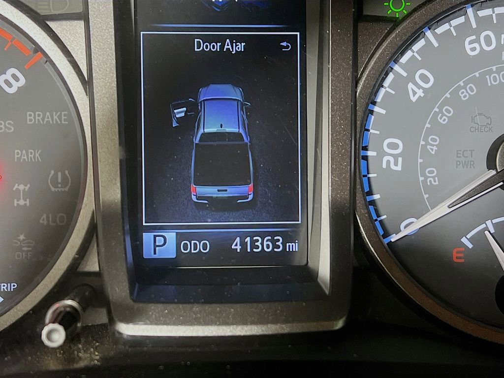 Certified 2023 Toyota Tacoma TRD Off-Road image 12