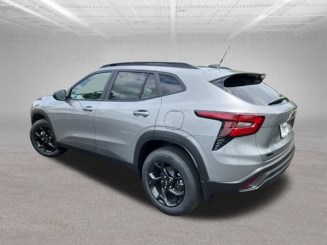 New 2026 Chevrolet Trax LT w/ Driver Confidence Package FWD image 5