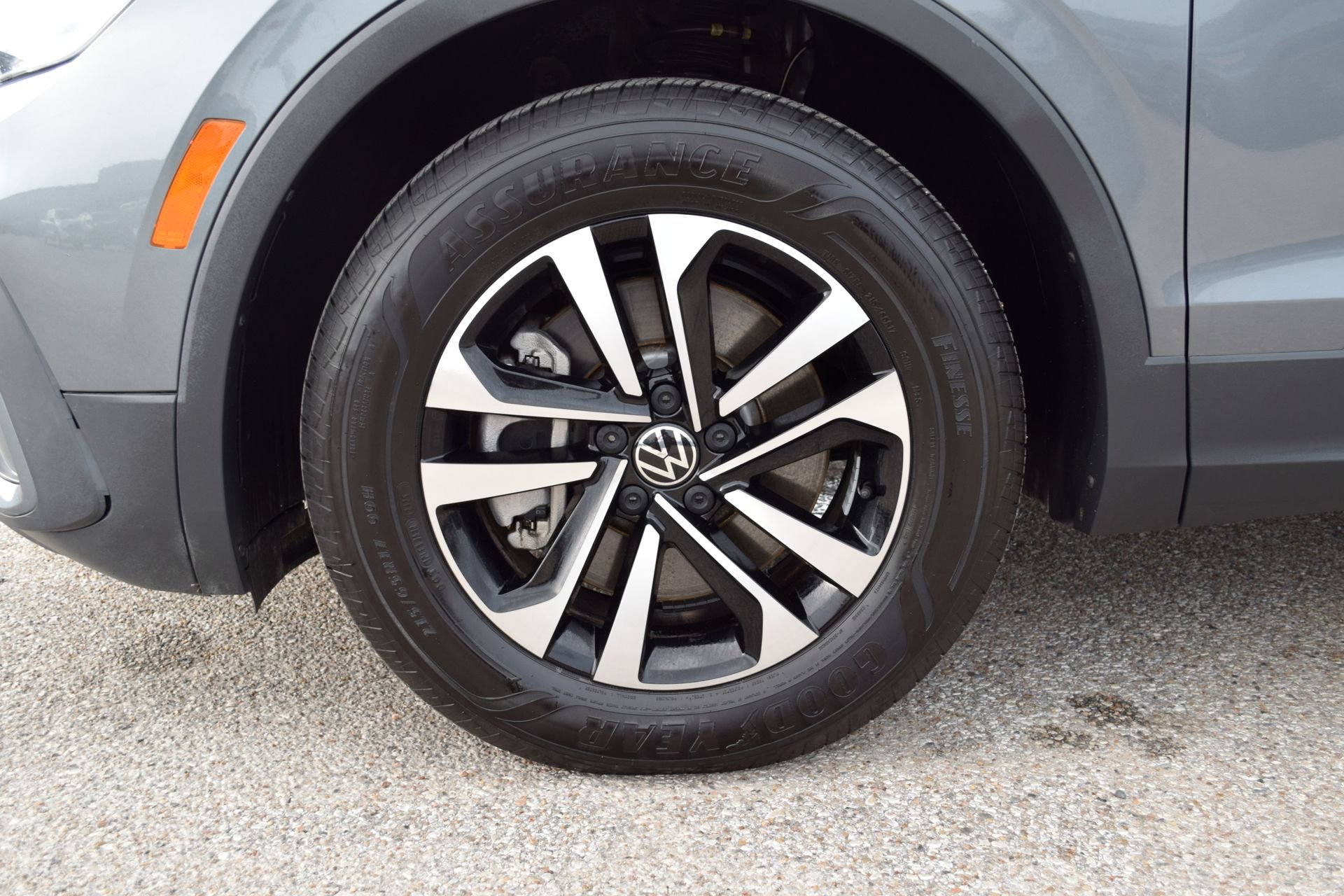 Used 2023 Volkswagen Tiguan S w/ Driver Assistance Package FWD image 27