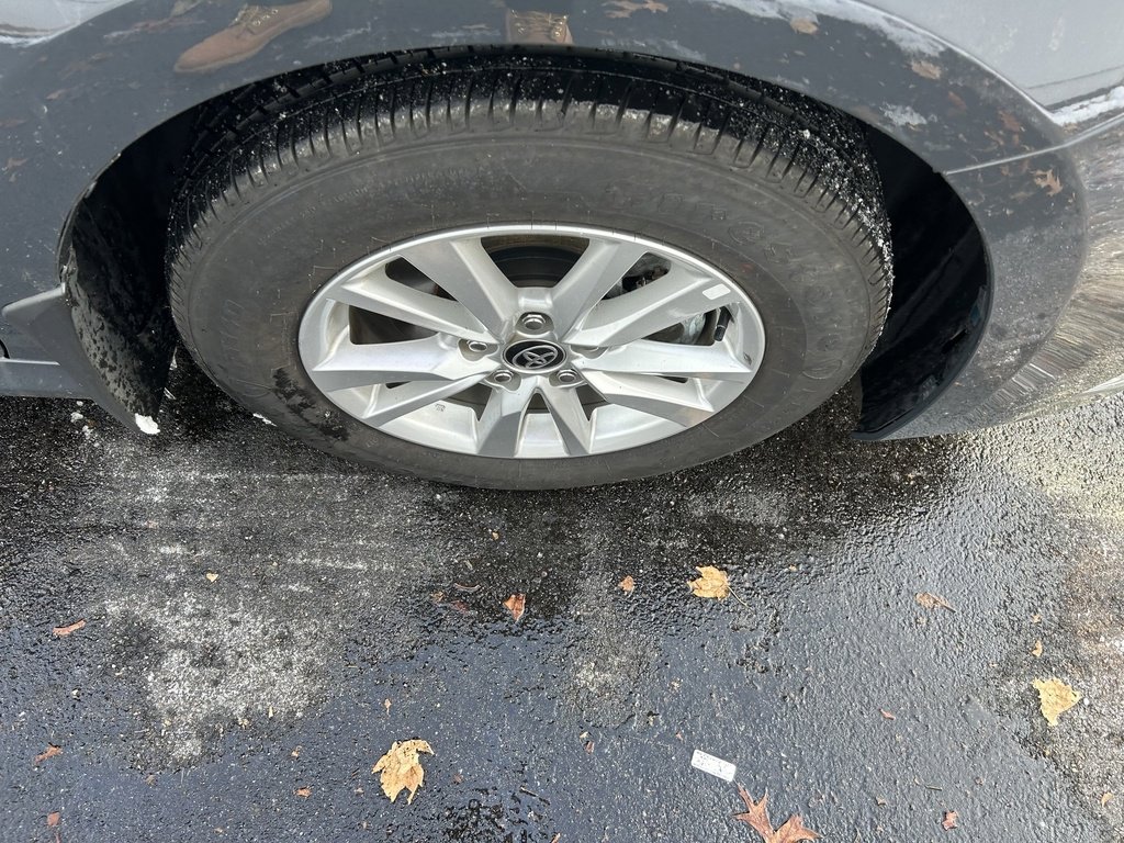 Certified 2025 Toyota Camry LE image 24