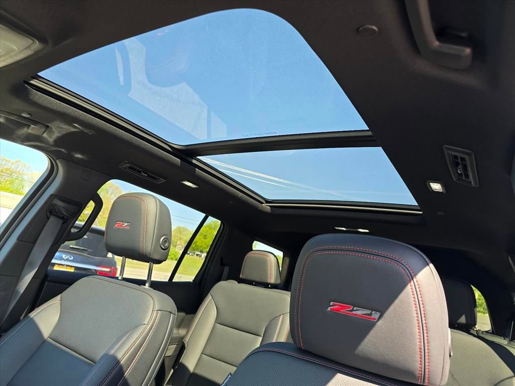 New 2026 Chevrolet Traverse Z71 w/ Enhanced Driving Package image 7