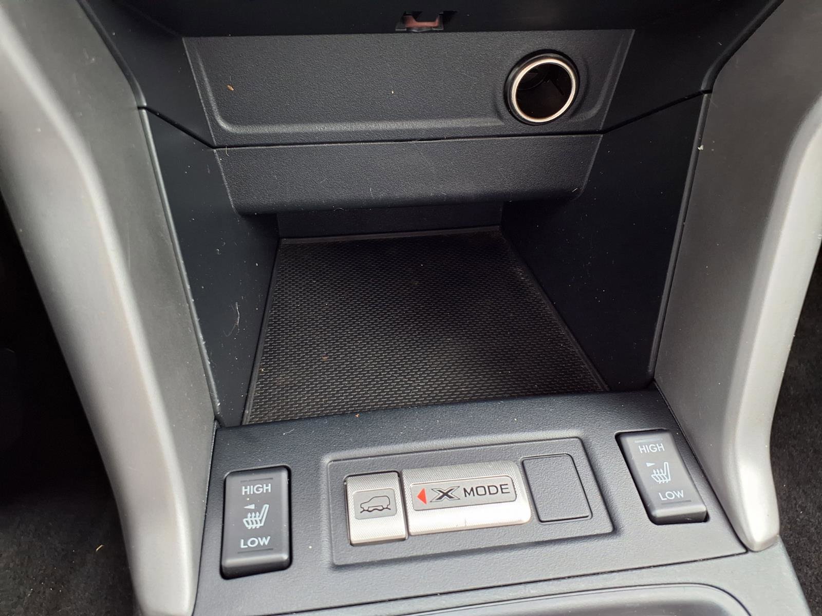 Used 2017 Subaru Forester 2.5i Premium w/ All-Weather Package AWD/4WD image 9