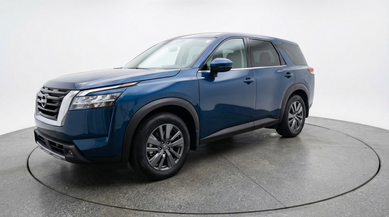 Used 2025 Nissan Pathfinder SV FWD image 3