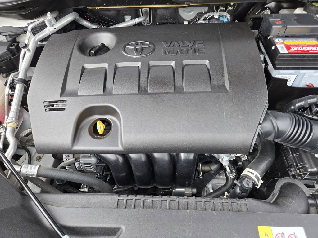 Used 2021 Toyota C-HR XLE FWD image 30