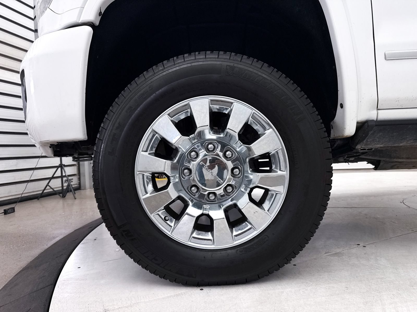 Used 2019 GMC Sierra 2500 Denali w/ Duramax Plus Package AWD/4WD image 5