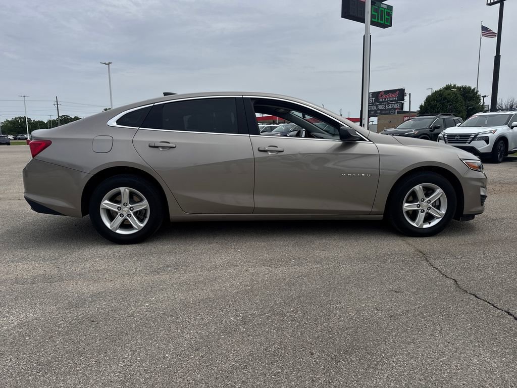 Used 2022 Chevrolet Malibu LS FWD image 7