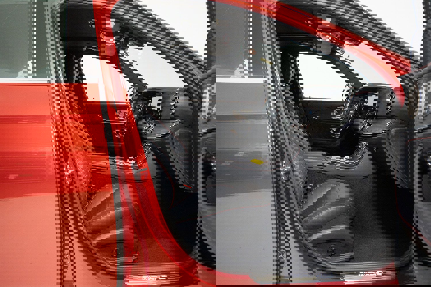 Used 2022 Mercedes-Benz E 53 AMG 4MATIC Sedan w/ Driver Assistance Package image 34