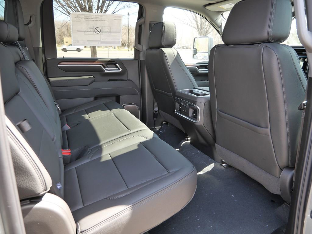 New 2026 GMC Sierra 3500 Denali w/ Denali Reserve Package AWD/4WD image 28