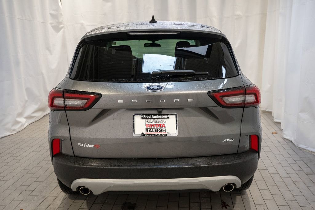 Used 2025 Ford Escape Active image 5