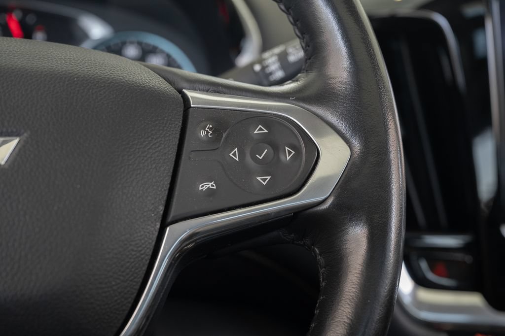 Used 2020 Chevrolet Traverse Premier w/ LPO, Cargo Package FWD image 27