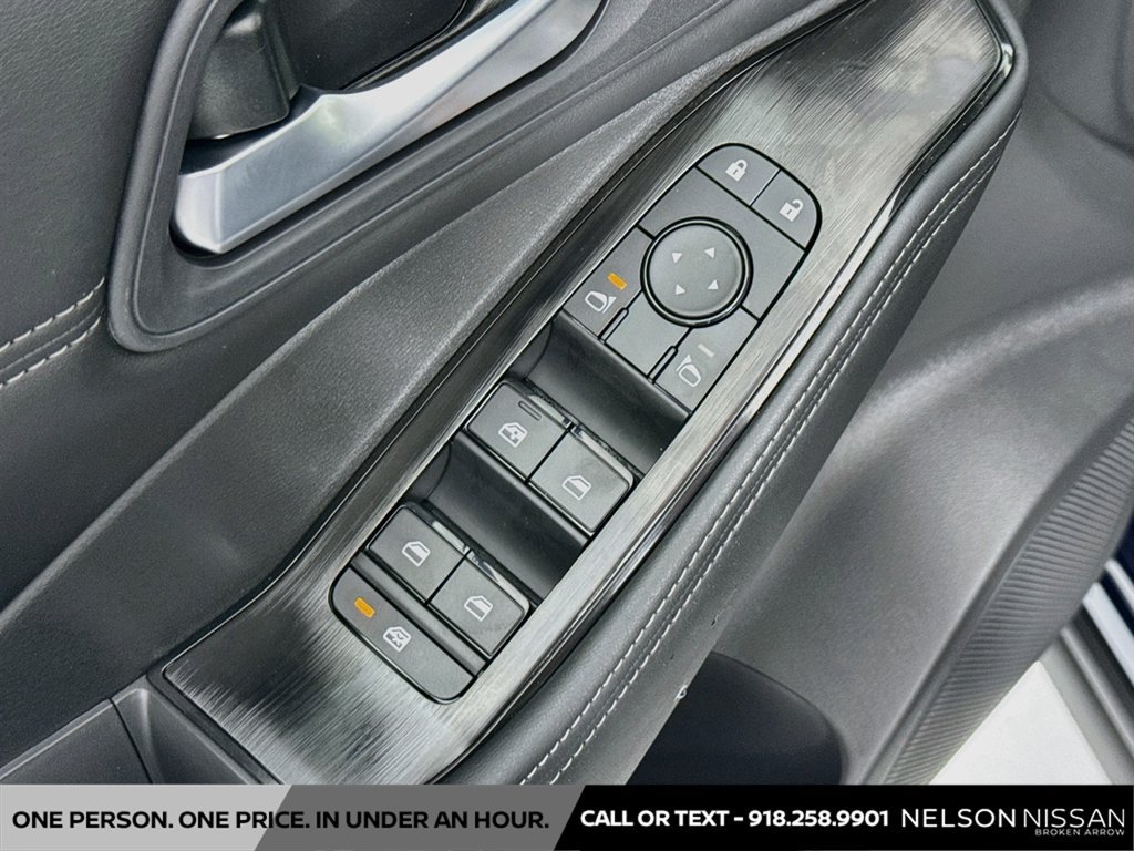 New 2026 Nissan Rogue Dark Armor FWD image 17
