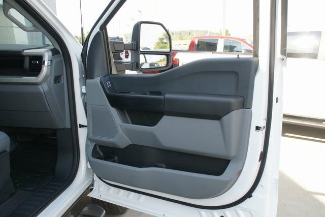 New 2026 Ford F350 XL w/ XL Chrome Package image 29