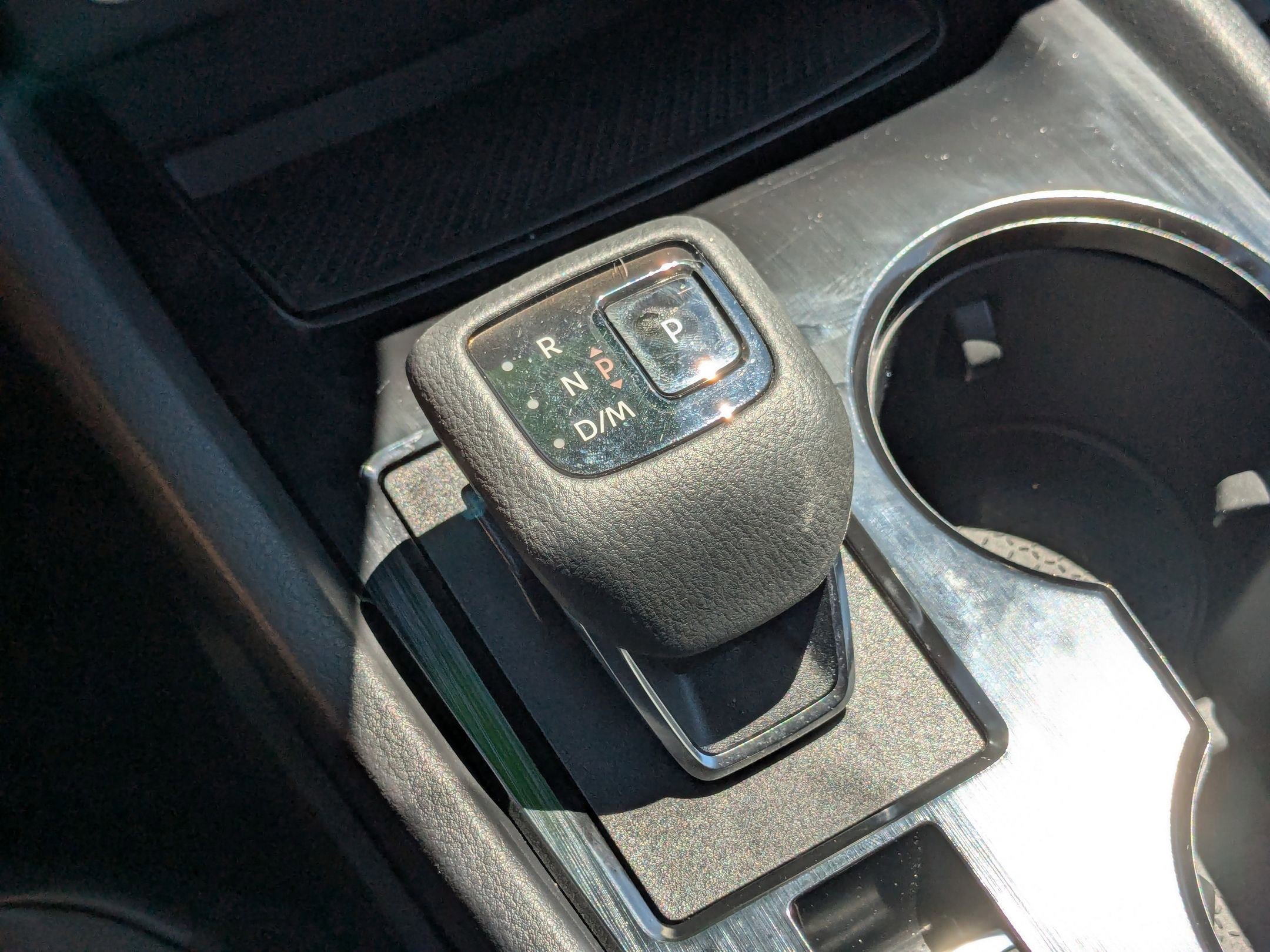 Certified 2022 Nissan Rogue SV w/ SV Premium Package image 17