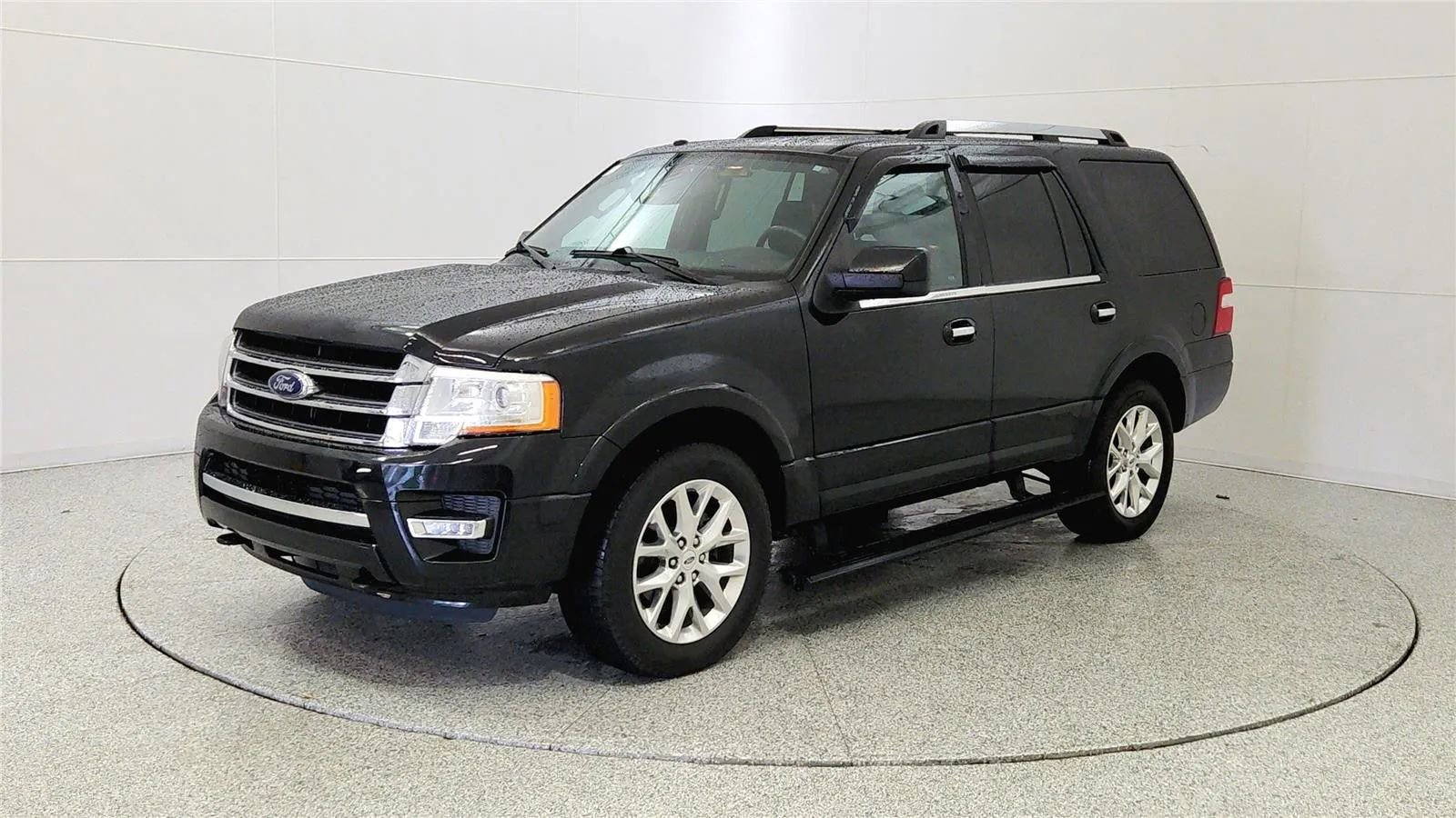 Used 2015 Ford Expedition Limited w/ Equipment Group 301A AWD/4WD image 3