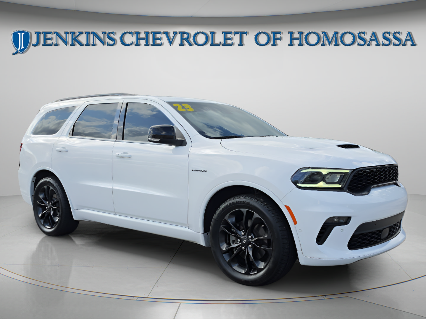 Used 2023 Dodge Durango R/T RWD image 2