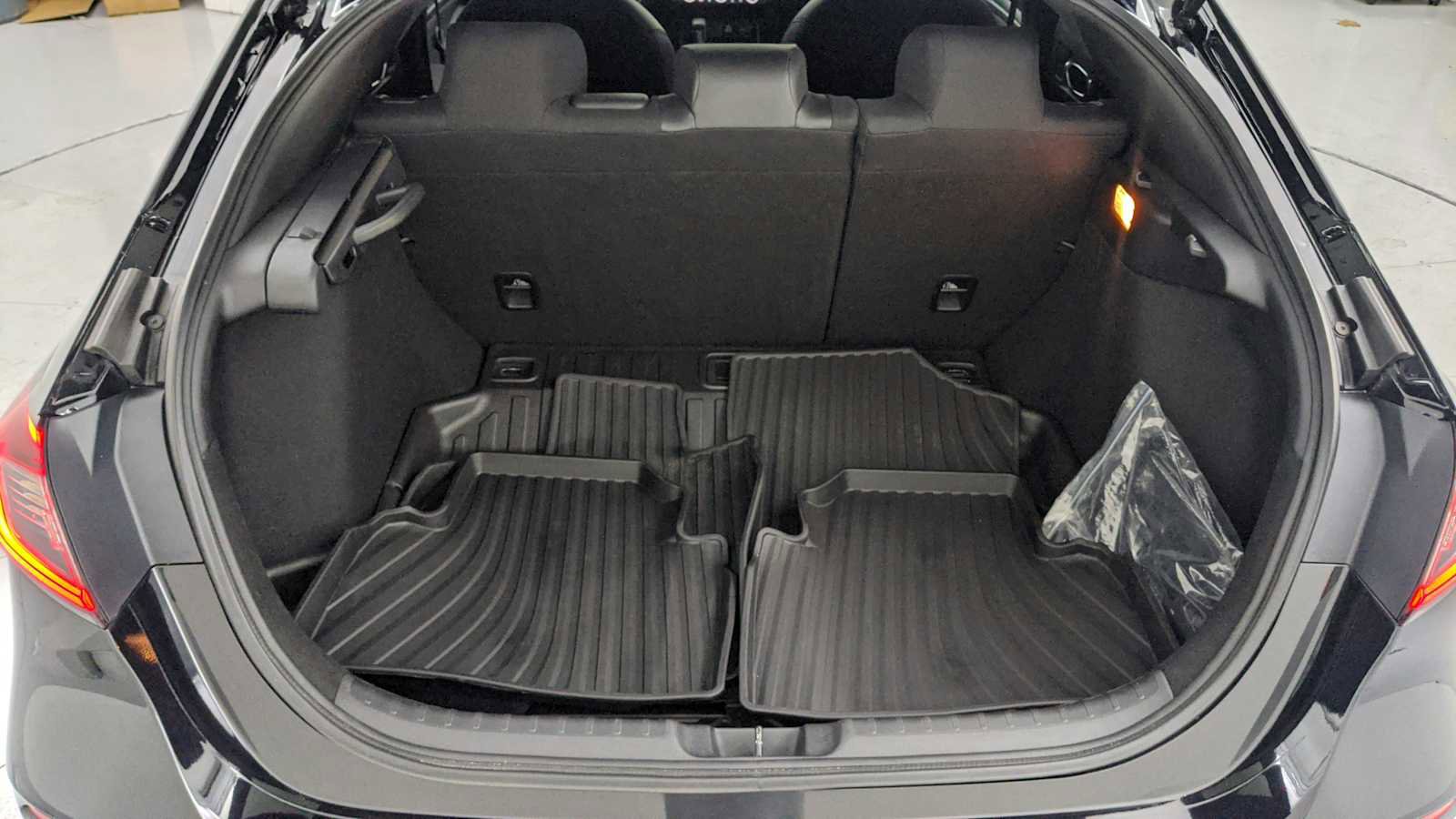 Used 2023 Honda Civic Sport image 26