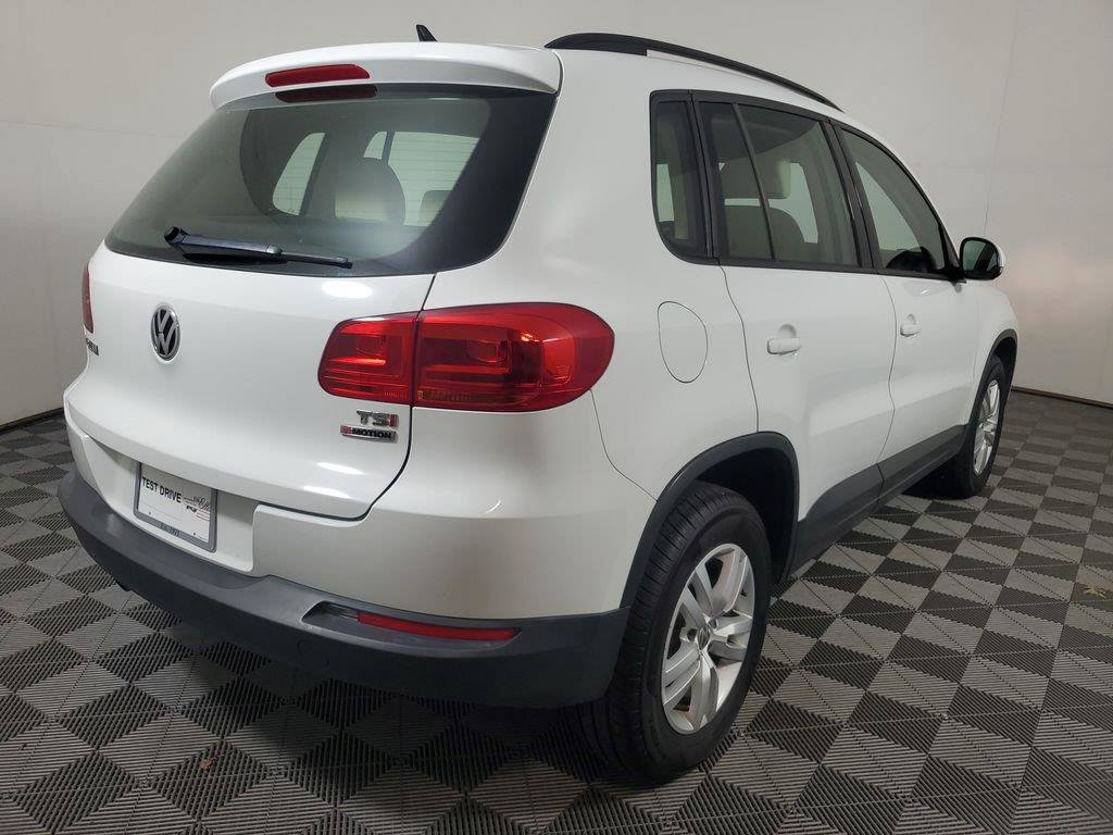 Used 2017 Volkswagen Tiguan S AWD/4WD image 7