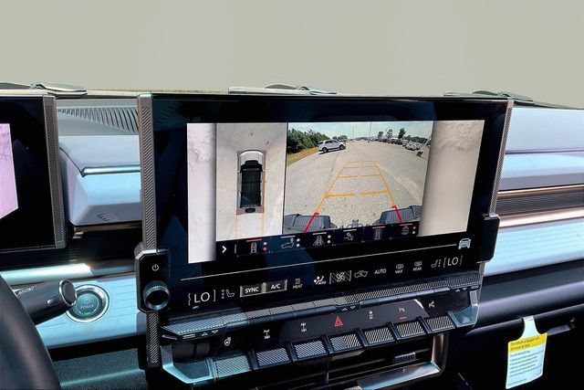 Used 2024 GMC Hummer EV 3X w/ Omega Edition AWD/4WD image 11
