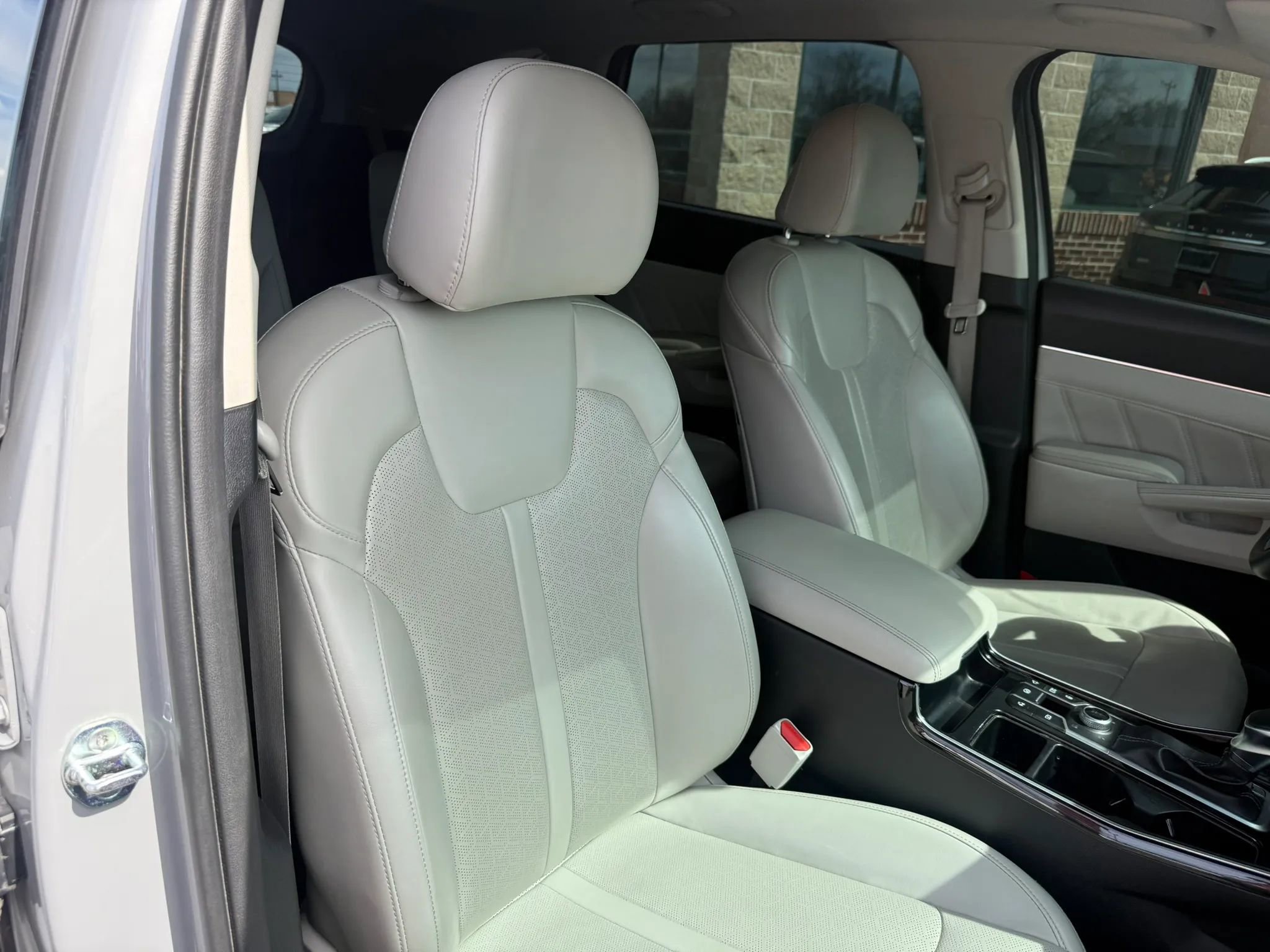 Used 2022 Kia Sorento SX image 31