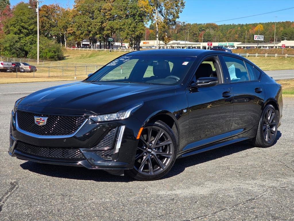 Used 2022 Cadillac CT5 Sport image 2