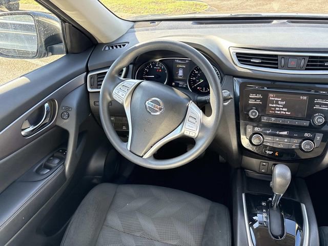 Used 2015 Nissan Rogue SV image 14