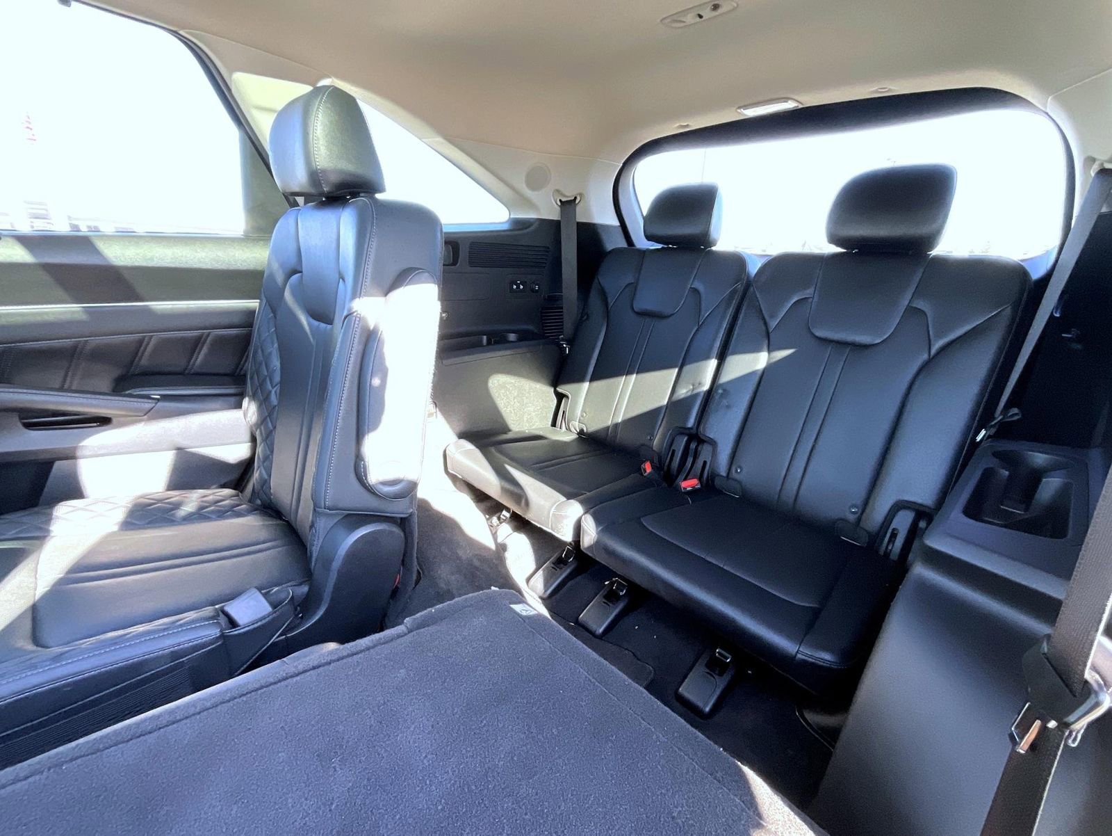 Used 2023 Kia Sorento SX Prestige image 20