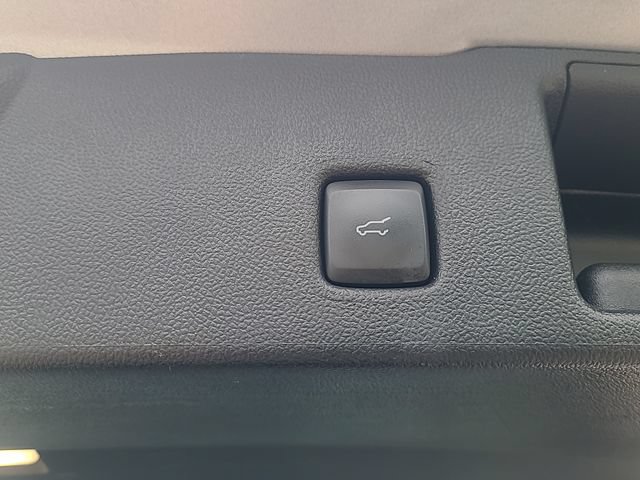 Used 2023 Ford Escape Active w/ Tech Pack #1 AWD/4WD image 32