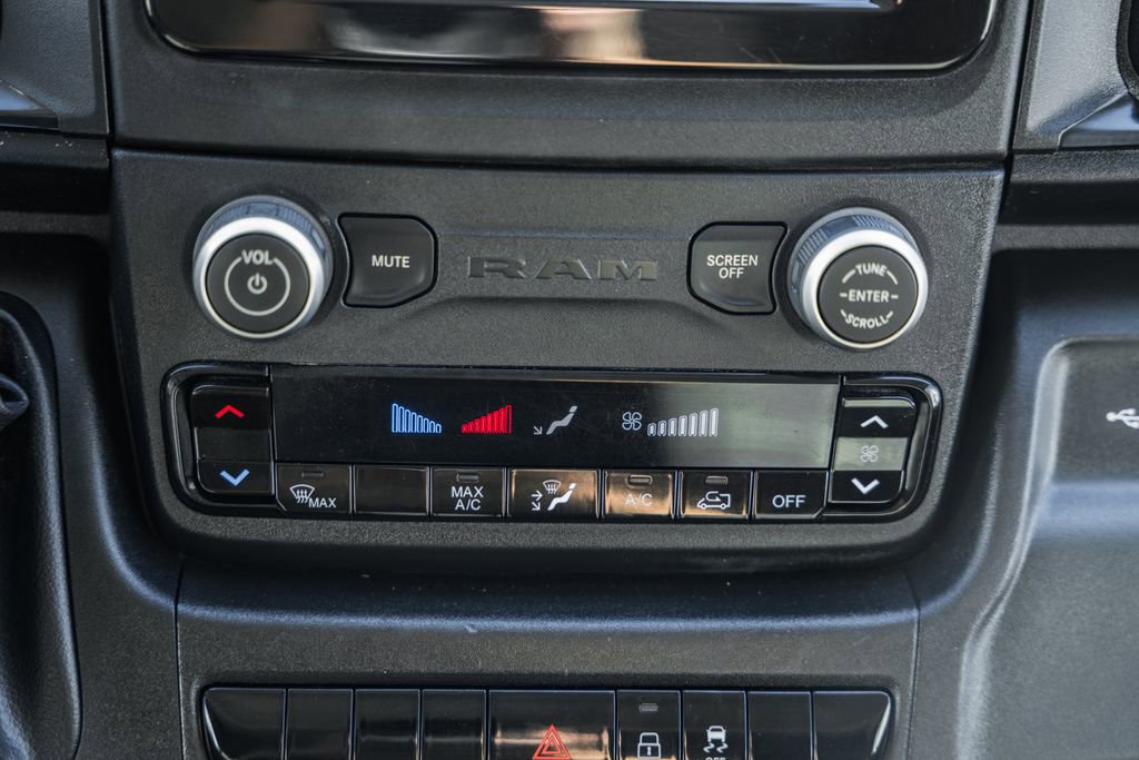 Used 2023 RAM ProMaster 2500 image 25