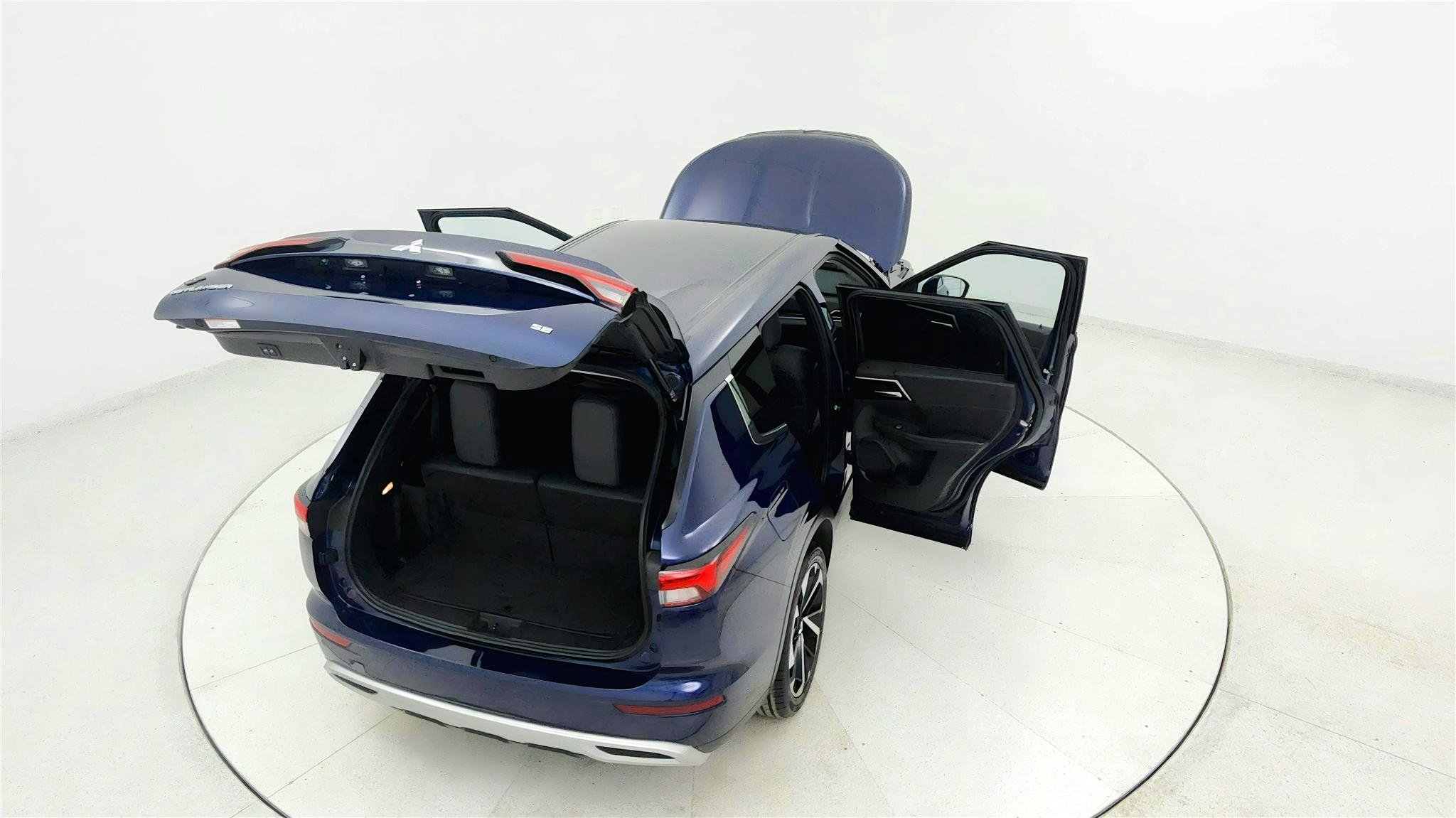 Used 2024 Mitsubishi Outlander FWD image 23