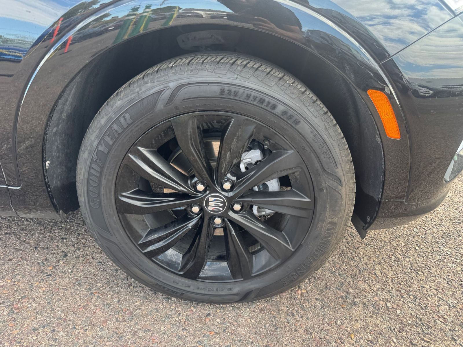 Used 2025 Buick Envista Sport Touring image 29