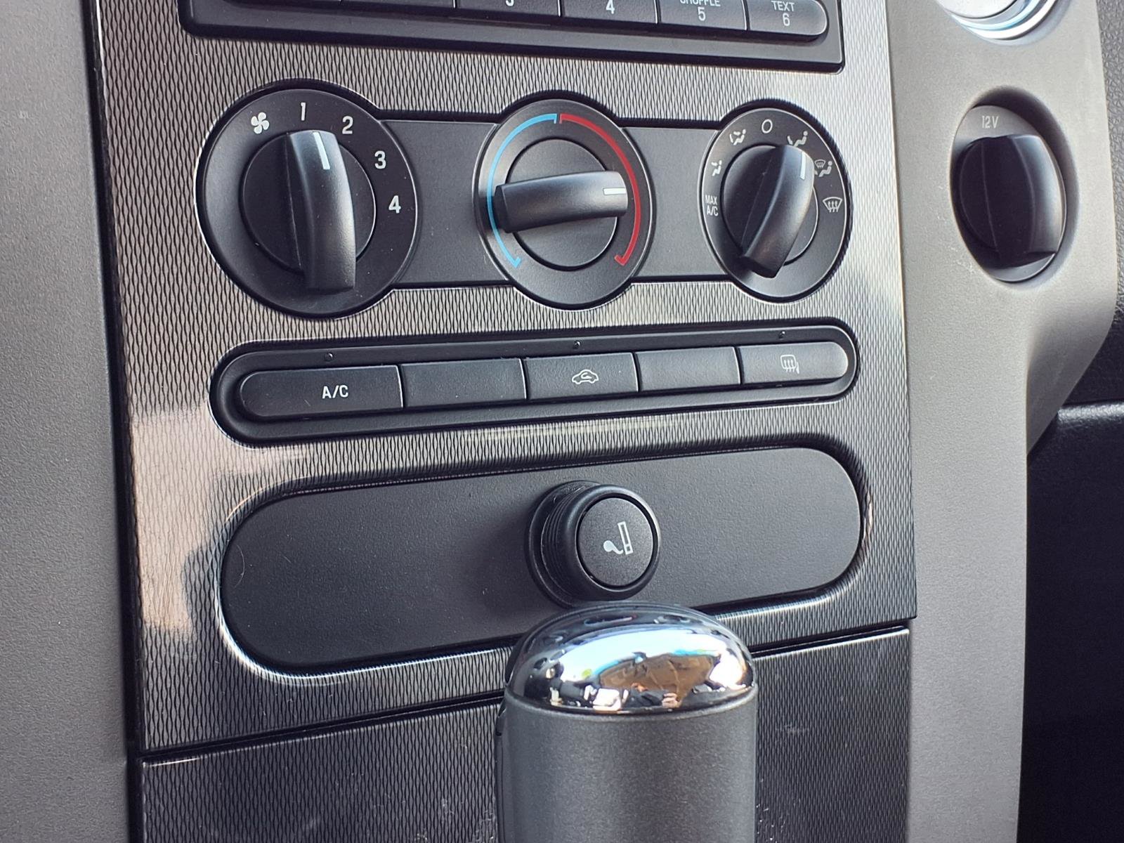 Used 2005 Ford F150 XLT AWD/4WD image 10