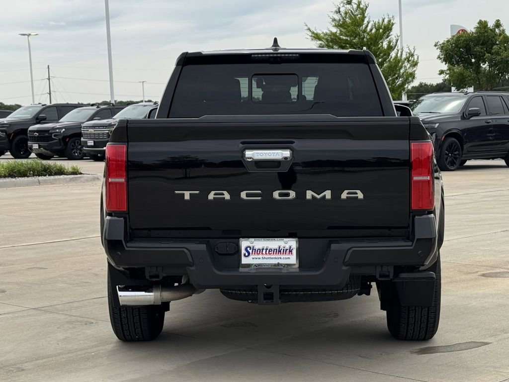 Used 2024 Toyota Tacoma Limited w/ Limited Package (LT) AWD/4WD image 5