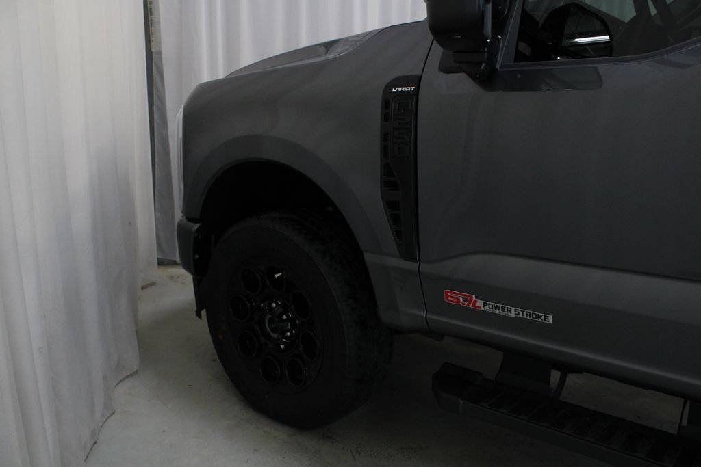 New 2026 Ford F250 Lariat w/ Black Appearance Package AWD/4WD image 30