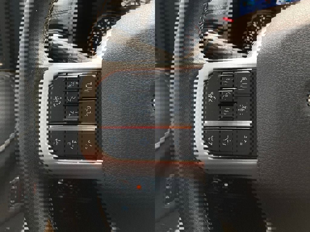 Used 2022 Ford Expedition Limited image 15