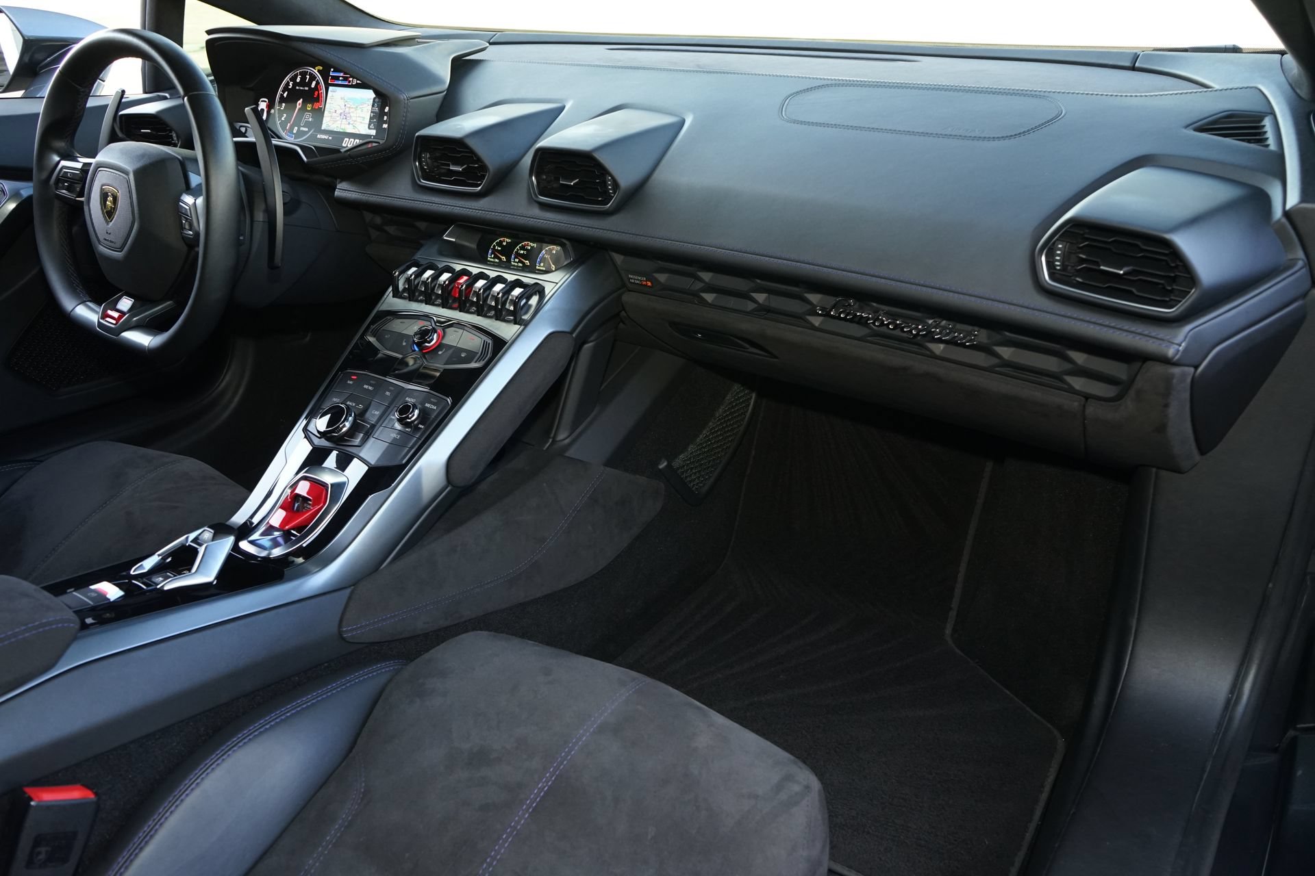 Used 2018 Lamborghini Huracan LP 580-2 RWD image 5