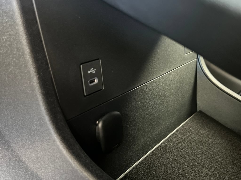 New 2026 Subaru Solterra AWD/4WD image 29