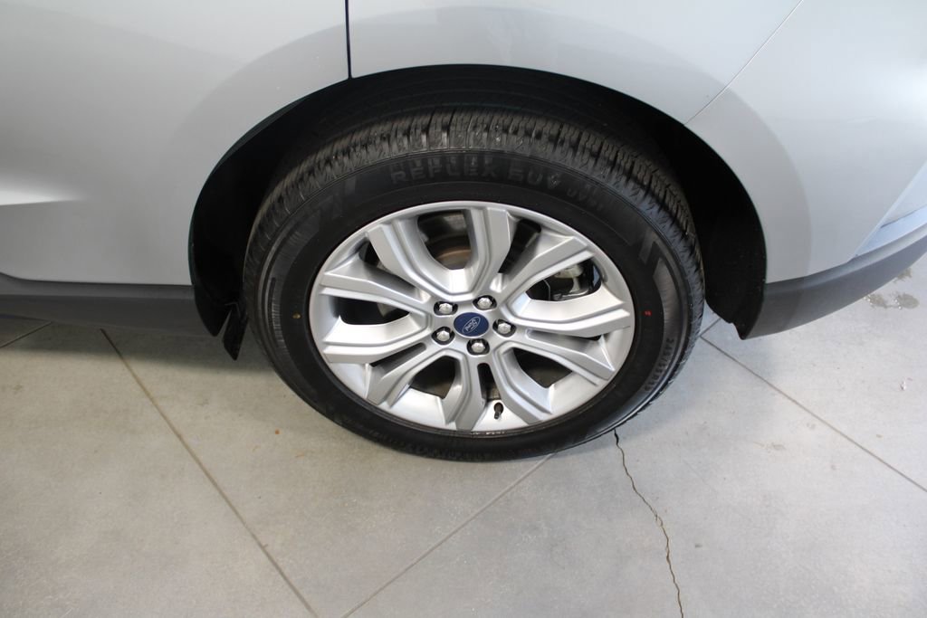 Used 2022 Ford Edge Titanium image 58