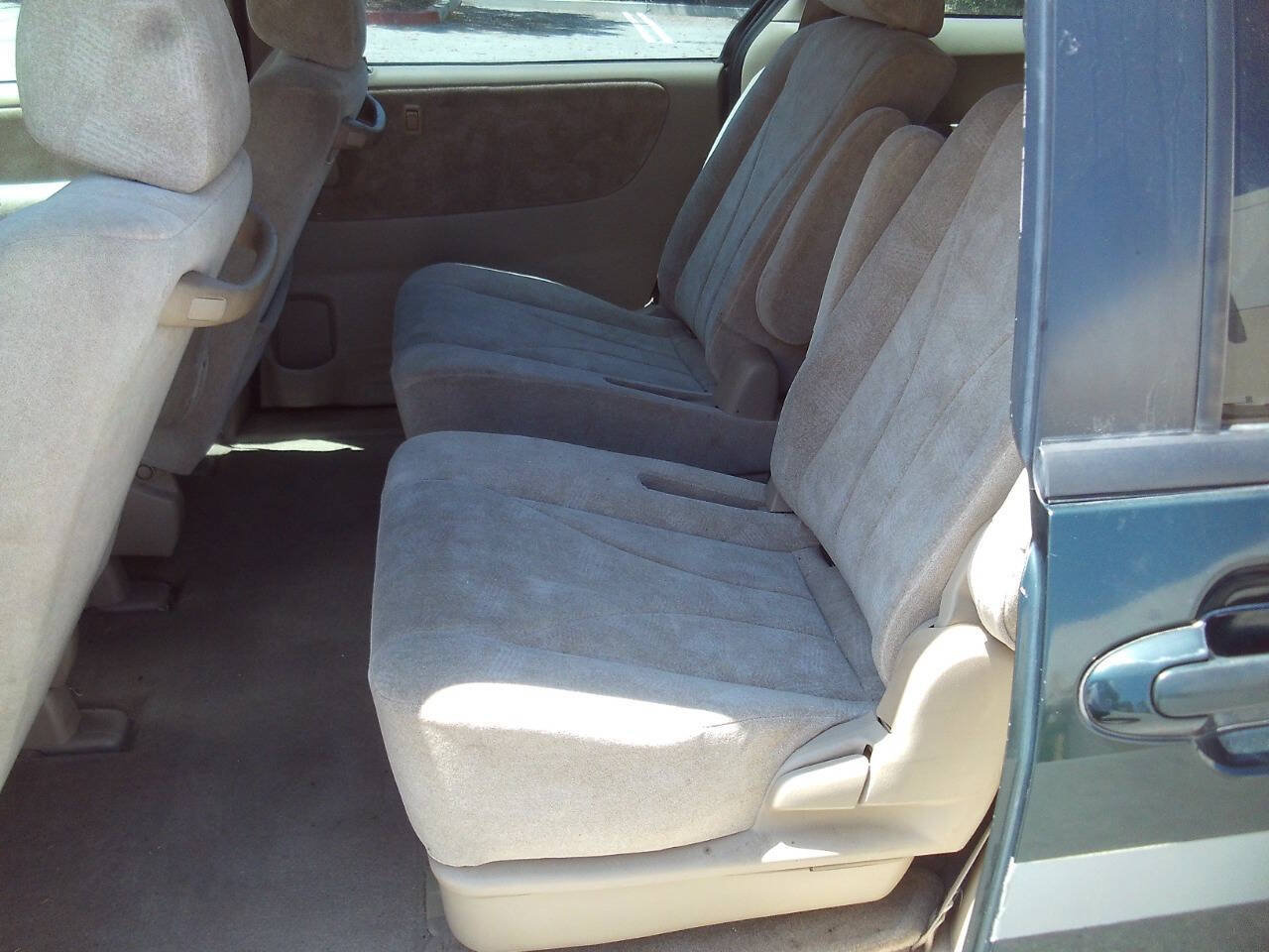 Used 2003 MAZDA MPV LX FWD image 30