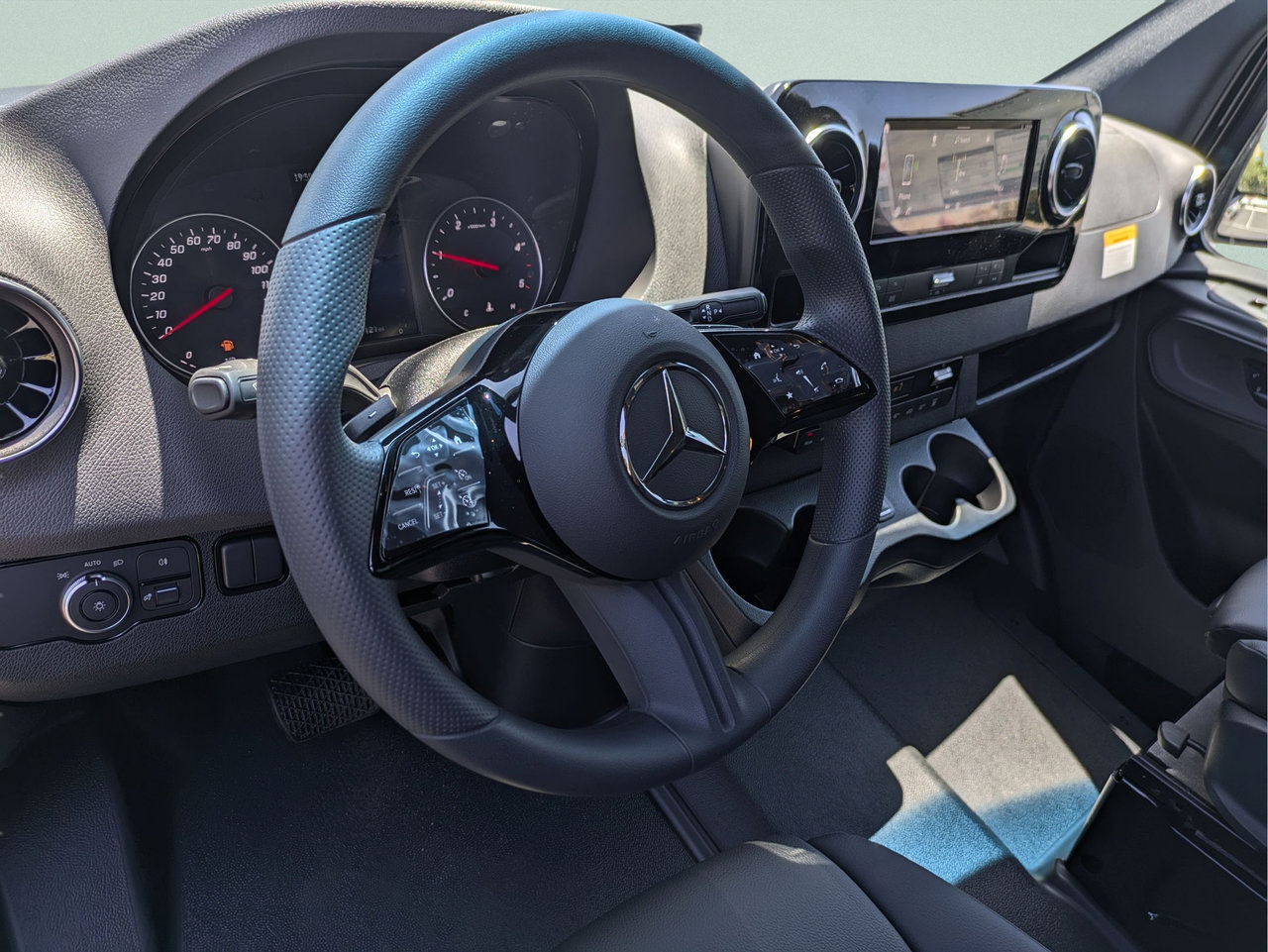 New 2025 Mercedes-Benz Sprinter 2500 image 4