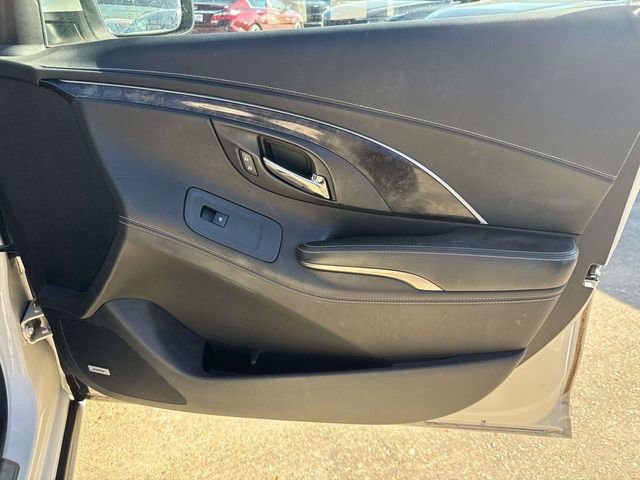 Used 2014 Buick LaCrosse Leather w/ Driver Confidence Package image 19