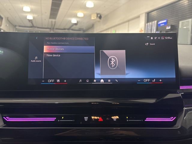 Used 2025 BMW 530i xDrive AWD/4WD image 24