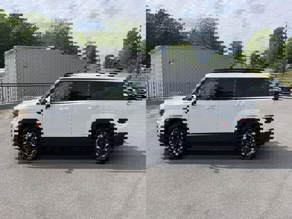 New 2026 Hyundai Santa Fe SEL FWD image 2