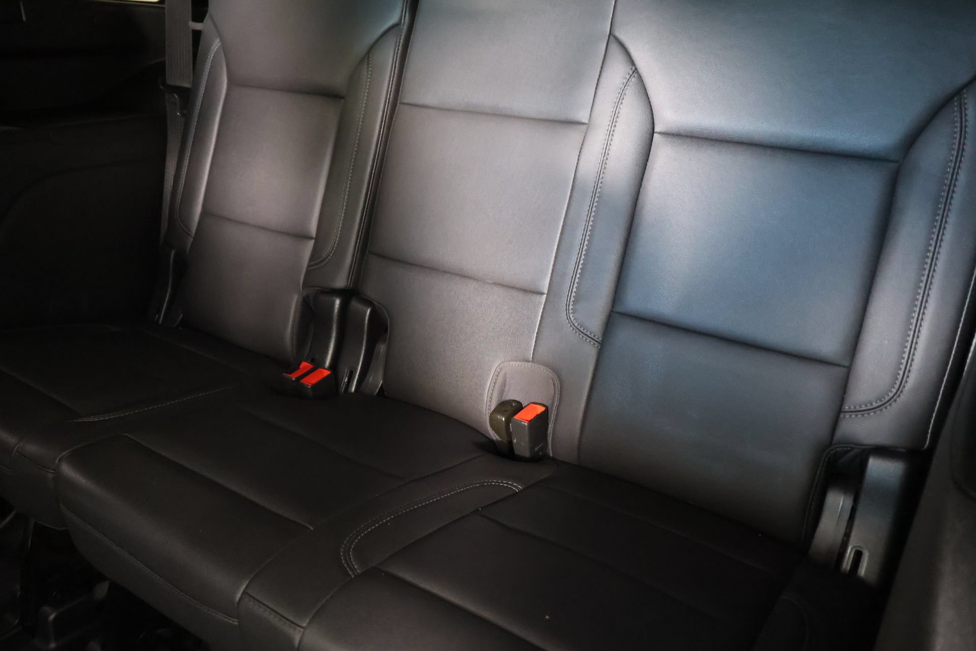 Used 2023 Chevrolet Tahoe Z71 w/ Luxury Package AWD/4WD image 13
