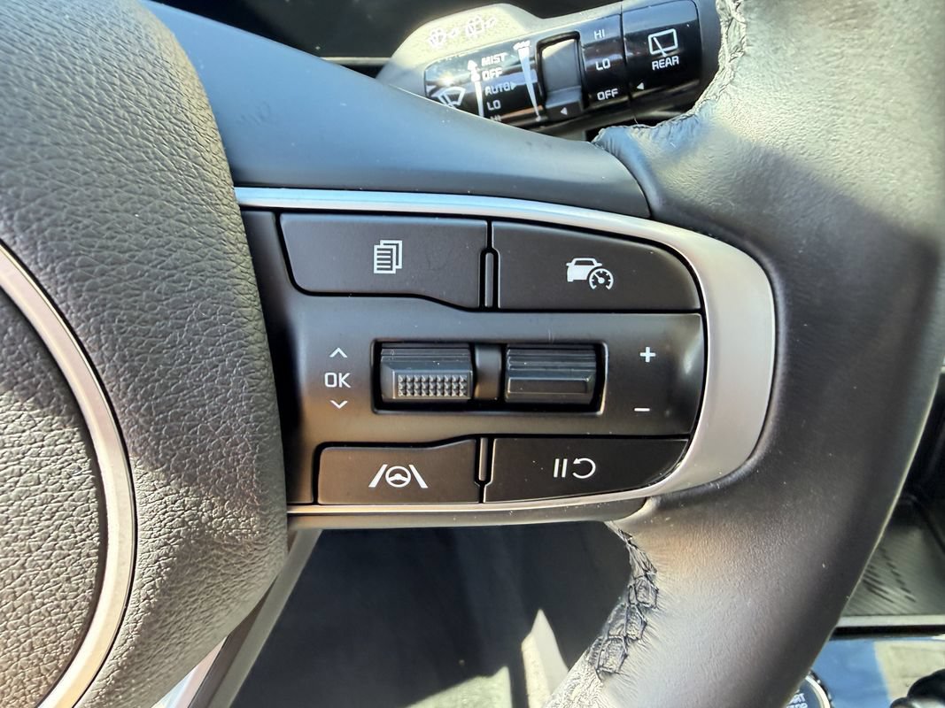 Used 2023 Kia Sportage EX FWD image 11