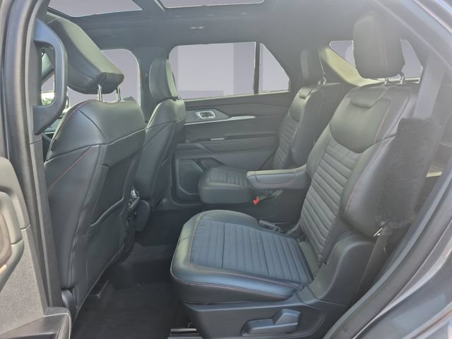 Used 2025 Ford Explorer ST-Line w/ Premium Package AWD/4WD image 16