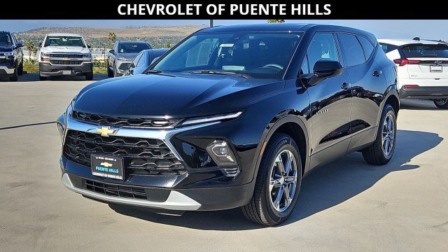 Used 2025 Chevrolet Blazer LT FWD image 35