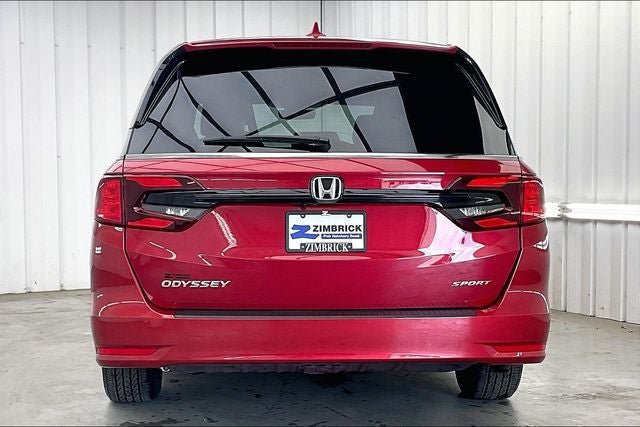 Certified 2024 Honda Odyssey Sport image 4