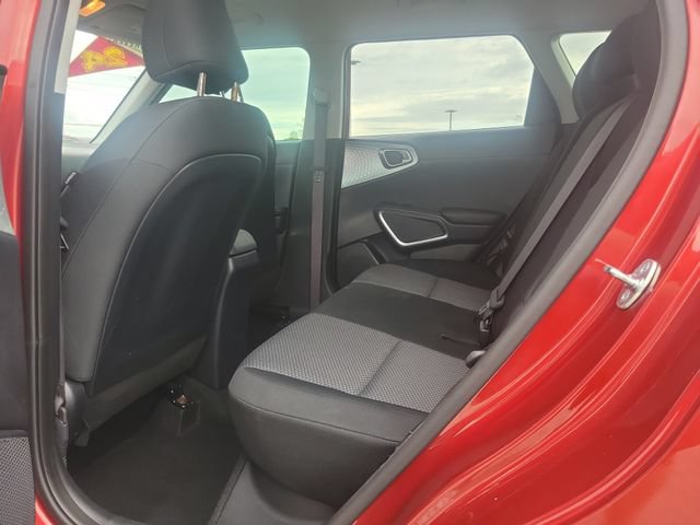 Used 2025 Kia Soul LX w/ LX Technology Package FWD image 11